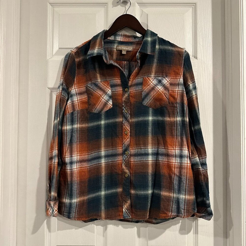 Victory Outfitters Women Blue Orange Flannel Shirt
